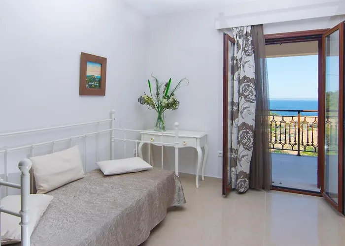 Armonia Seaside Villa