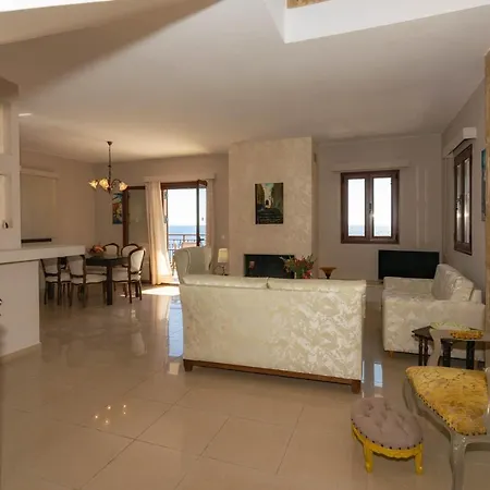 Armonia Seaside Villa