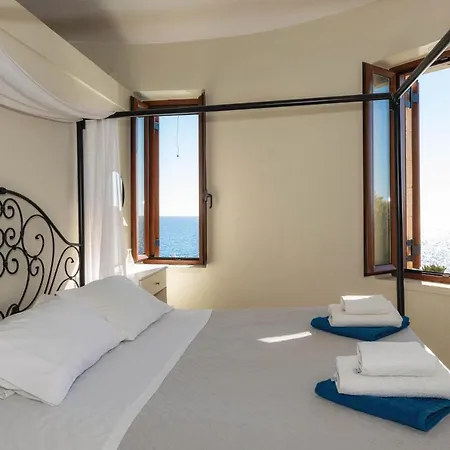 Armonia Seaside *